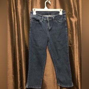 Levi’s Capri 27x19